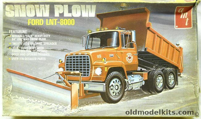 AMT 1/25 Ford LNT 8000 Snow Plow / Dump Truck - (Snowplow), T635 plastic model kit